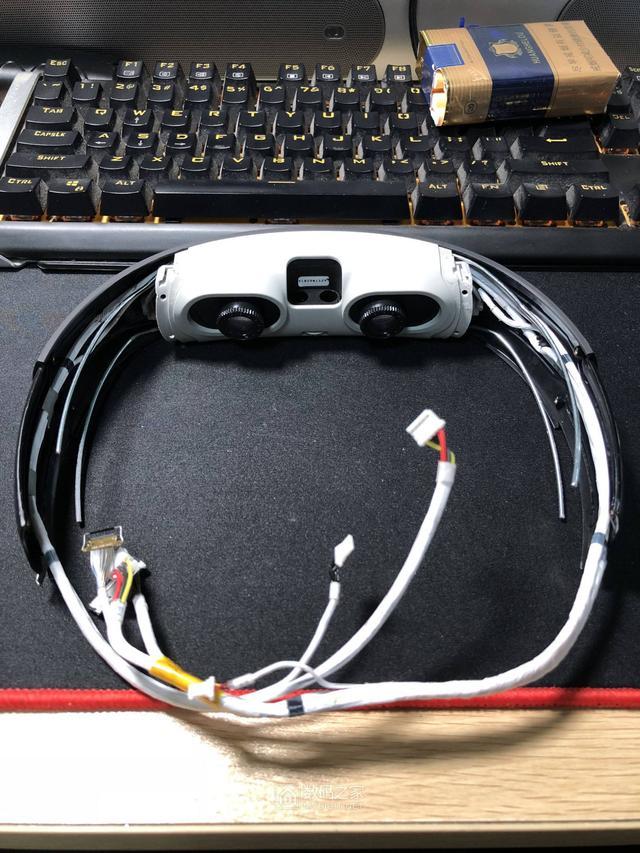 全網首拆!隨身攜帶的巨幕——MOPS Avegant AG101便攜VR頭戴顯示器深度解析